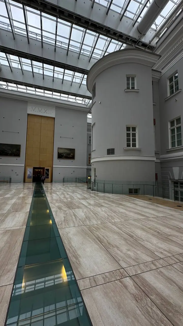 Выставка «Взаимодействие. Фарфор Веры Бакастовой»