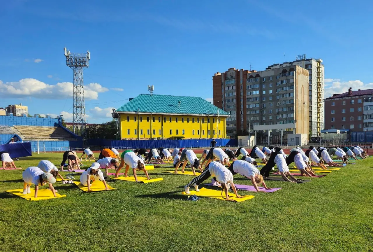 День йоги на двух площадках в Кетове и Шадринске