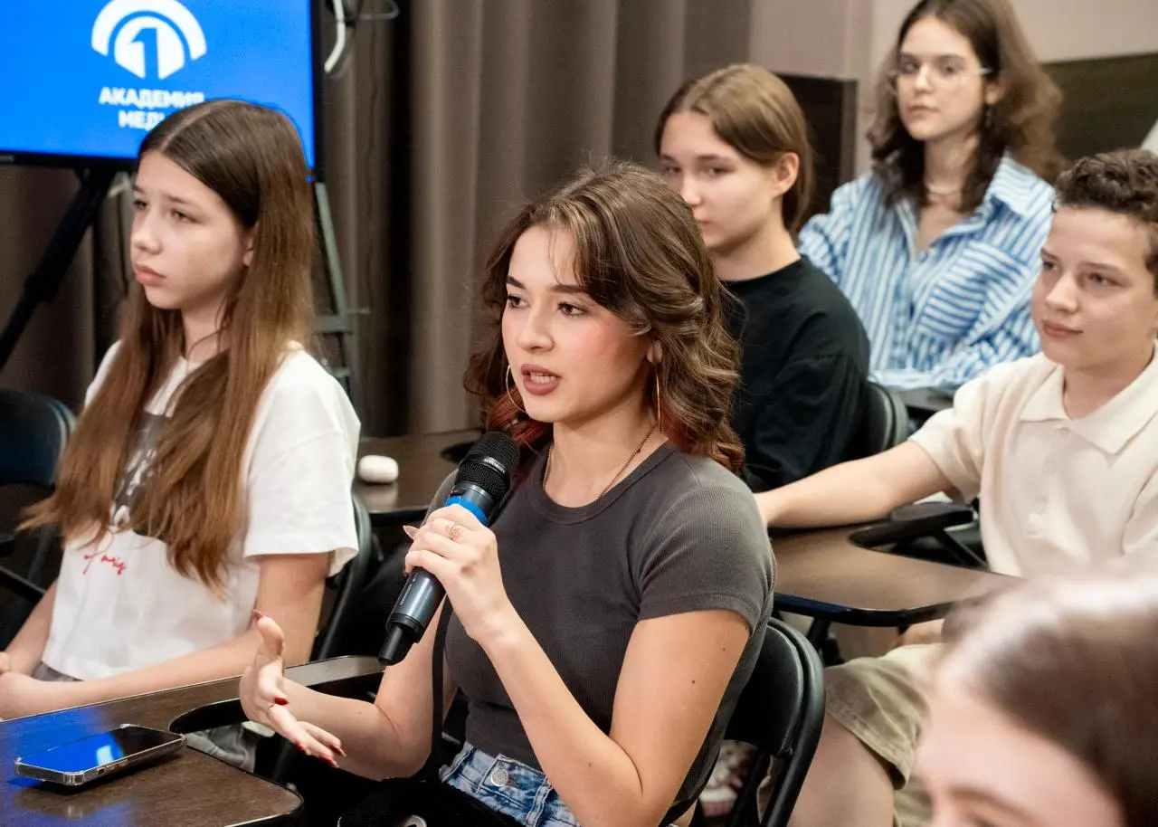 Заключительная в этом учебном году творческая встреча: в гостях у Первой Академии медиа – артист лейбла ALLSTARS MUSIC Фогель