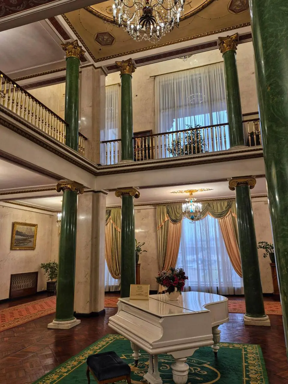 Легендарный отель «Советский» с чаепитием и гидом - Москвовед Алексеем Смирновым