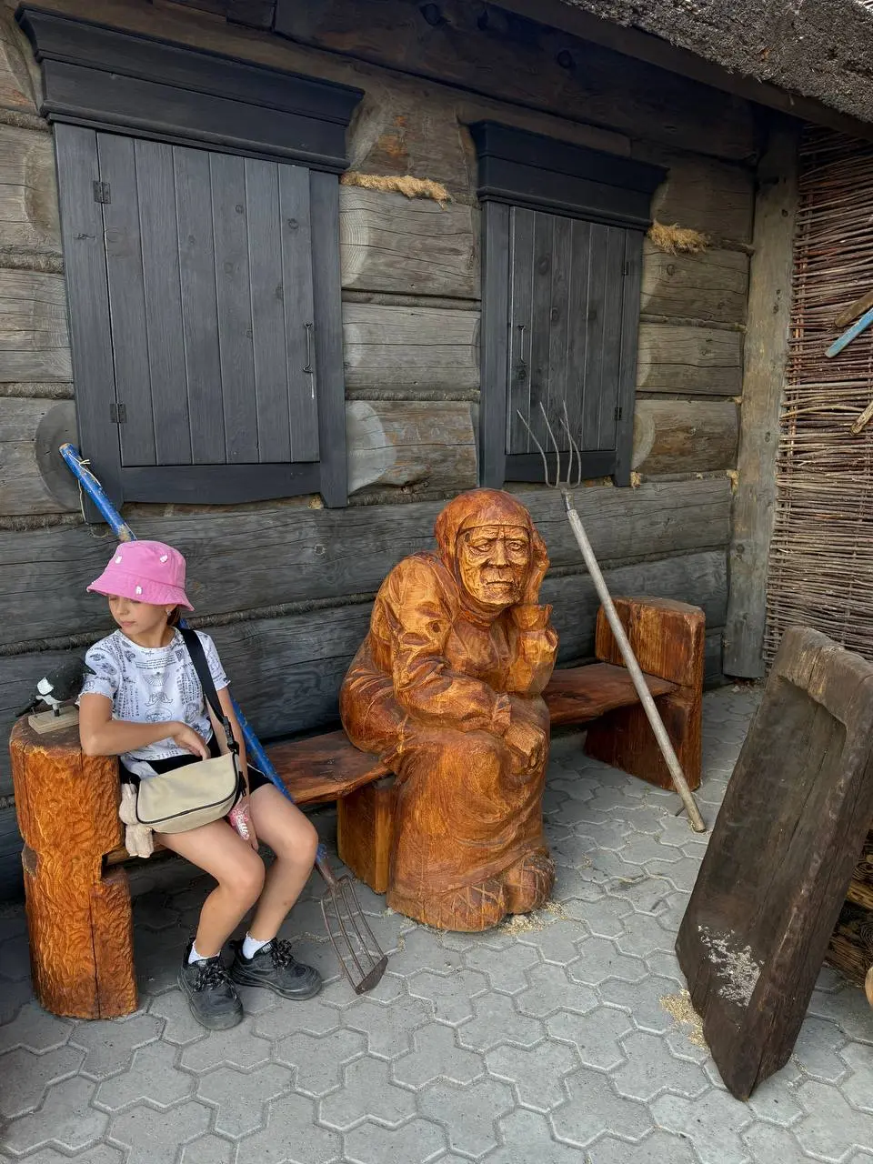 Финал фестиваля по скульптурам, мотивам из сказок и стрит-арт в день рождения Виктора Цоя