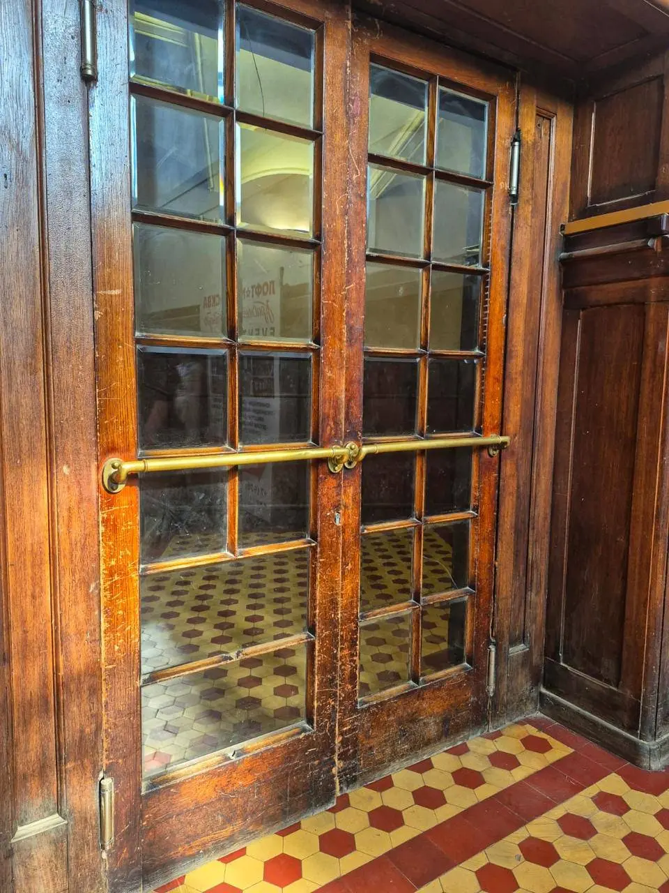 Уникальная экскурсия по территории фабрики "Товарищество Эйнем" (ныне "Красный Октябрь")