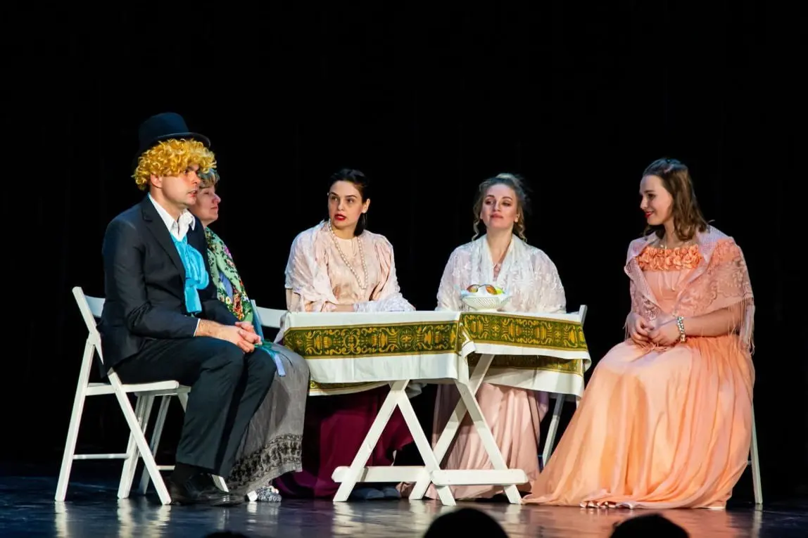 Праздничный сон до обеда