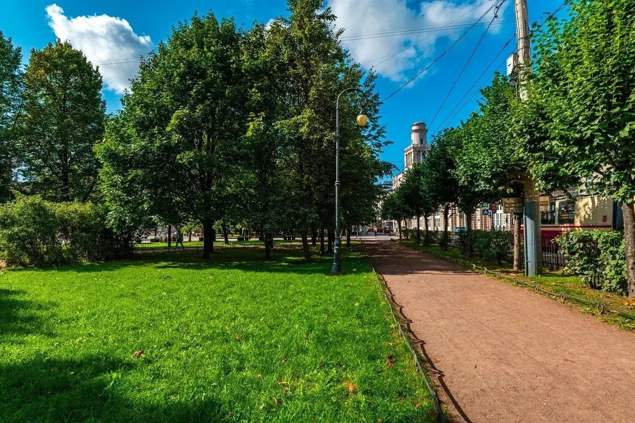 Такой знакомый Александровский парк