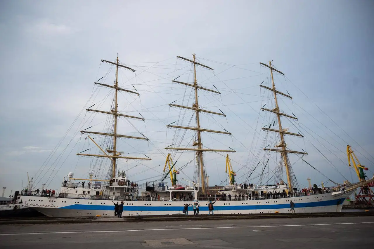 Фестиваль «Открытое море» на паруснике «МИР»