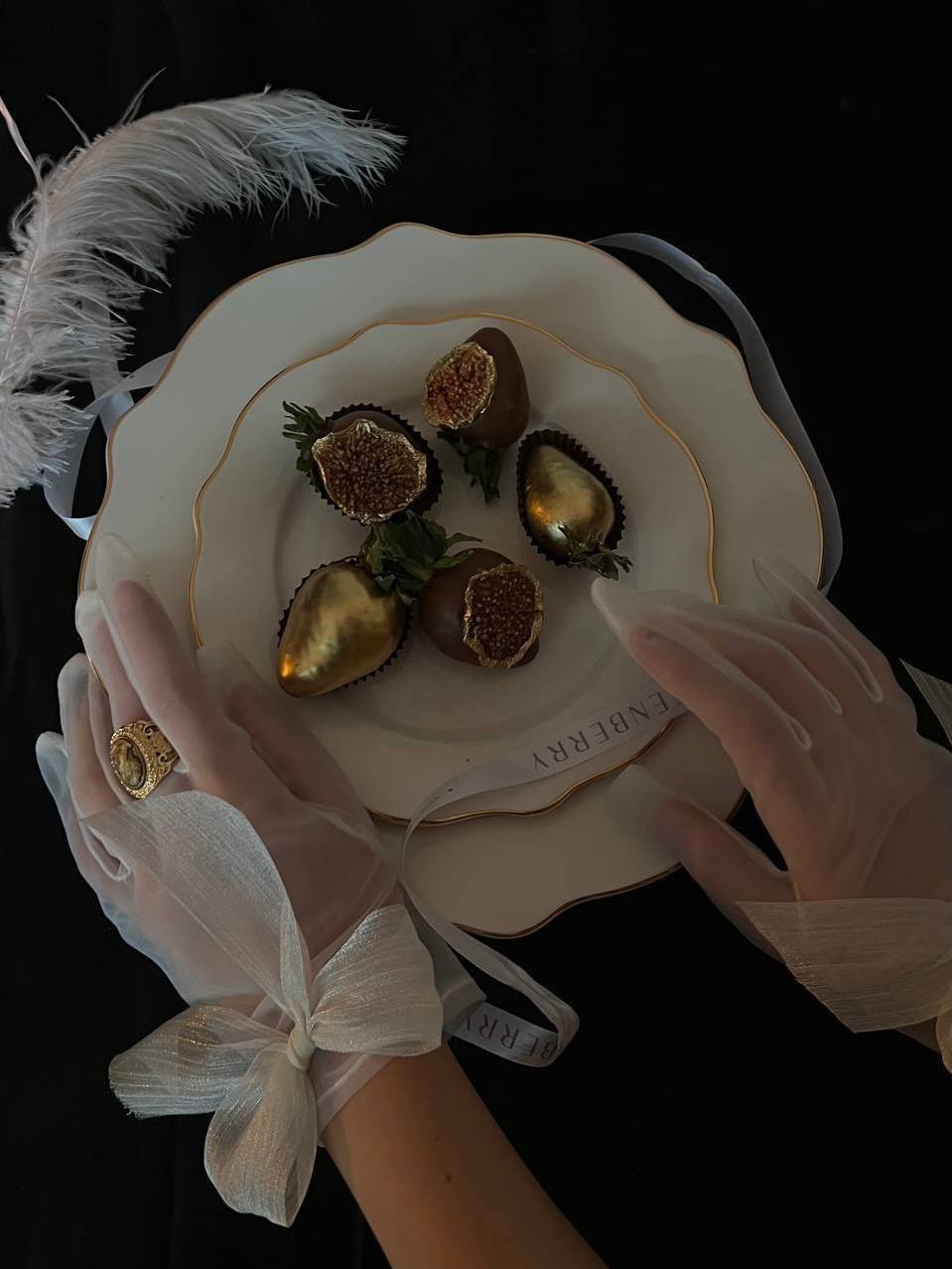 Мастер-класс по клубнике в шоколаде от QUEENBERRY