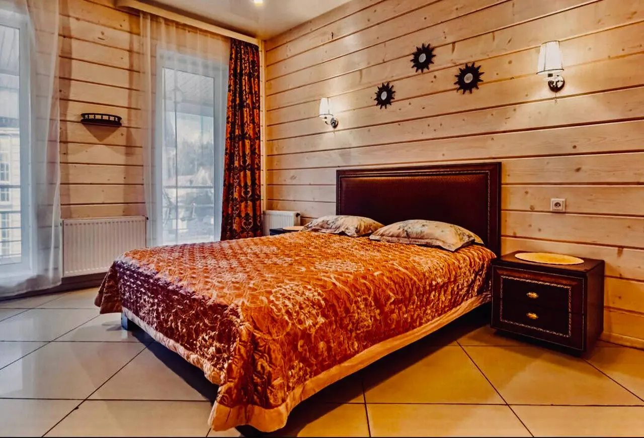 LUXURY SIN HOTEL 19.07