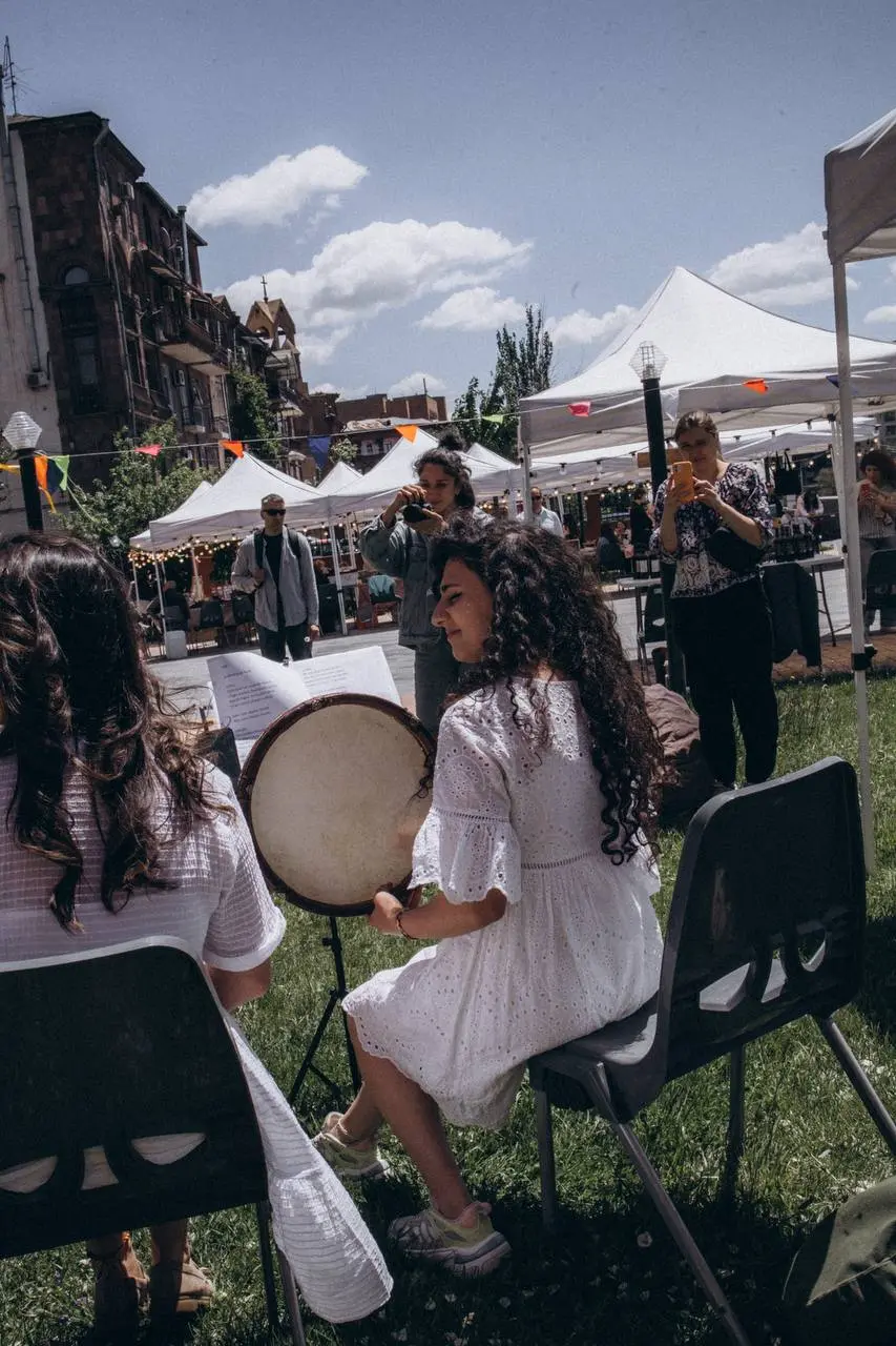LUYS Festival — летний семейный праздник света