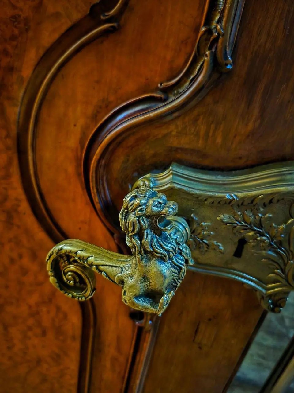 ВЕЛИКОЛЕПНЫЙ ОСОБНЯК МИЛЛИОНЕРА - КОЛЛЕКЦИОНЕР АЛЕКСЕЯ МОРОЗОВА