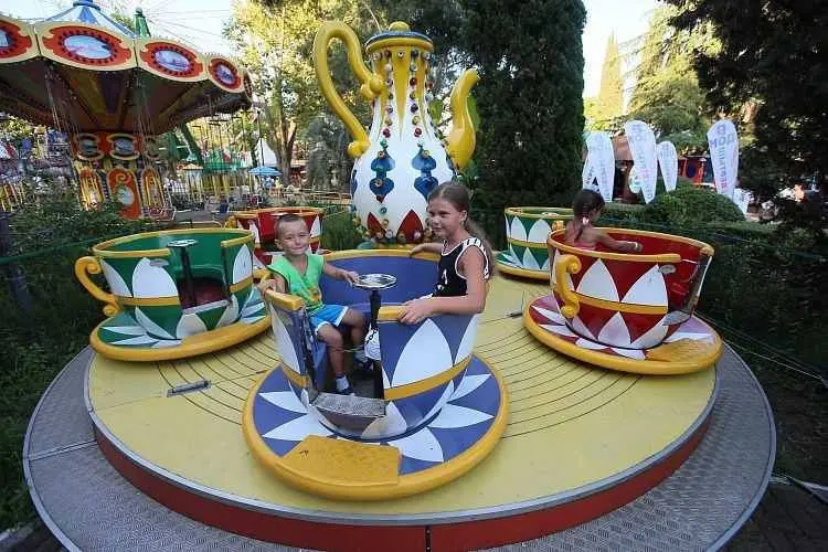 ПАРК "РИВЬЕРА"