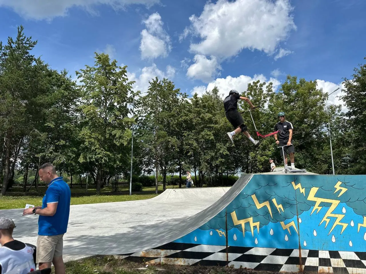 МОЛОДЕЖЬ. СПОРТ. ПАРК