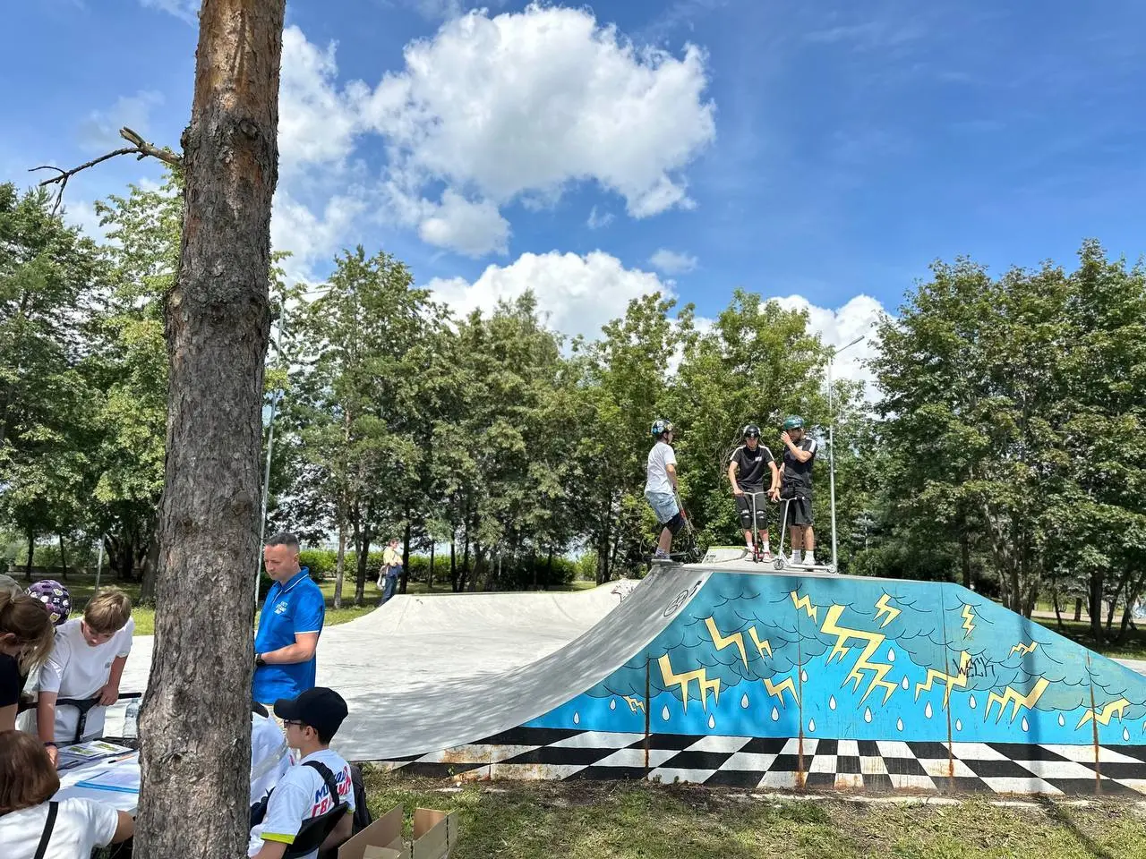 МОЛОДЕЖЬ. СПОРТ. ПАРК