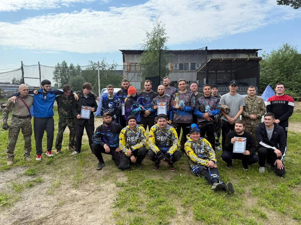 Пейнтбол вместо войны! День Молодежи в Белоярском