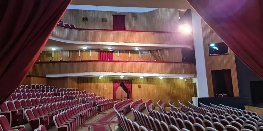 Спектакль «Крыша поехала»