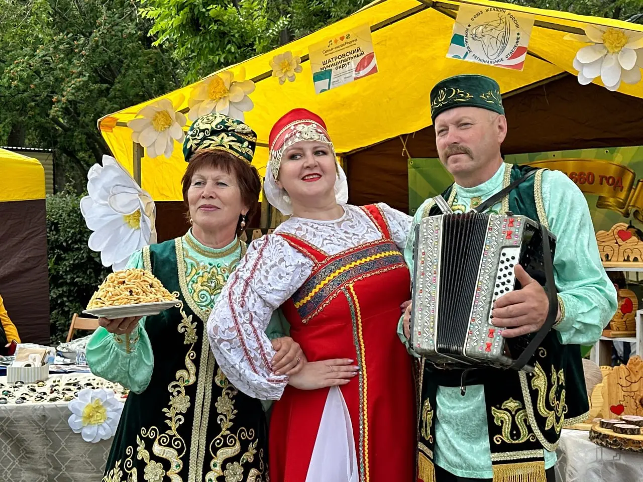 Второй областной фестиваль семейного творчества «СЕМЬЯ – МАЛАЯ РОДИНА»