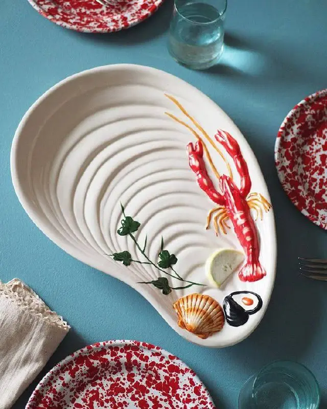 Окунуться в мир творчества и глины