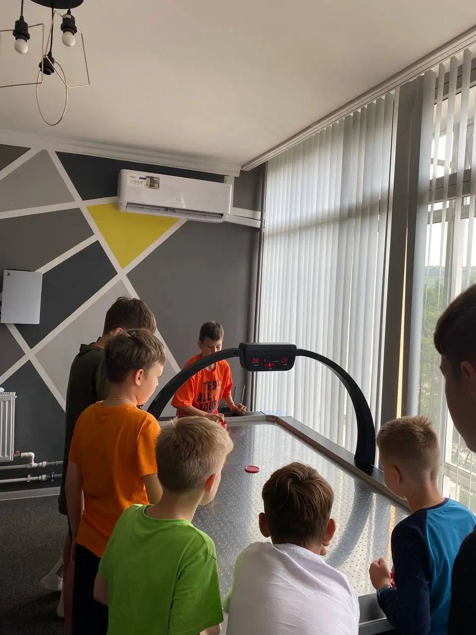 Турнир по аэрохоккею