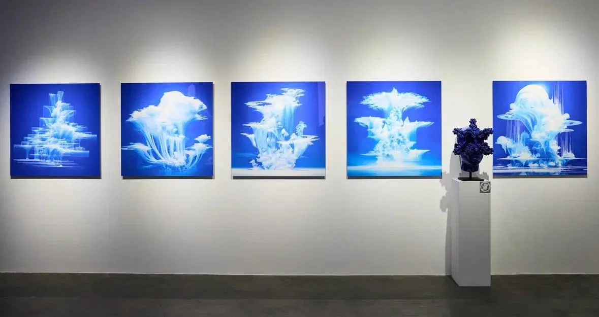 Выставка «YГОΛ» в VS Gallery
