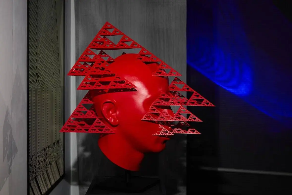 Выставка «YГОΛ» в VS Gallery