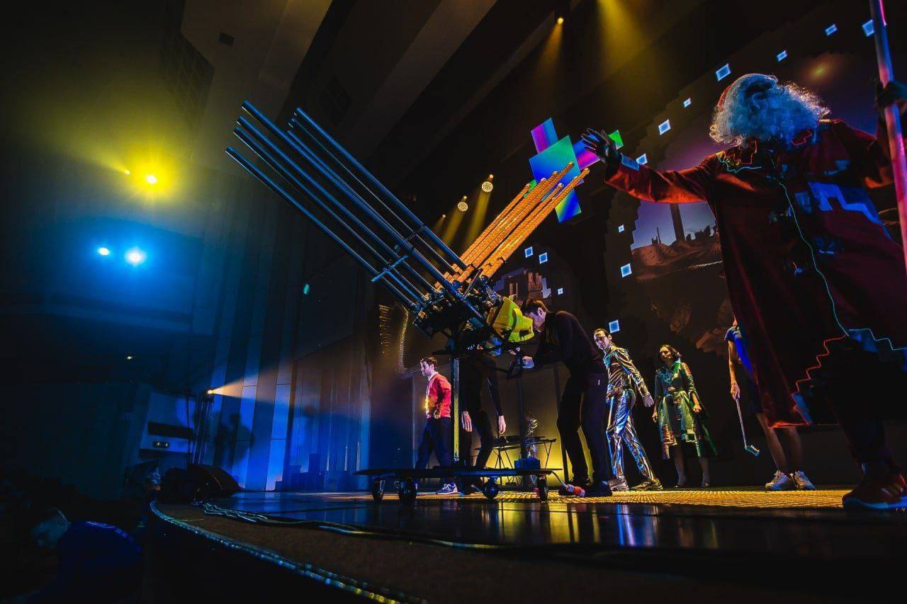 Научная ёлка со скидкой 20%!