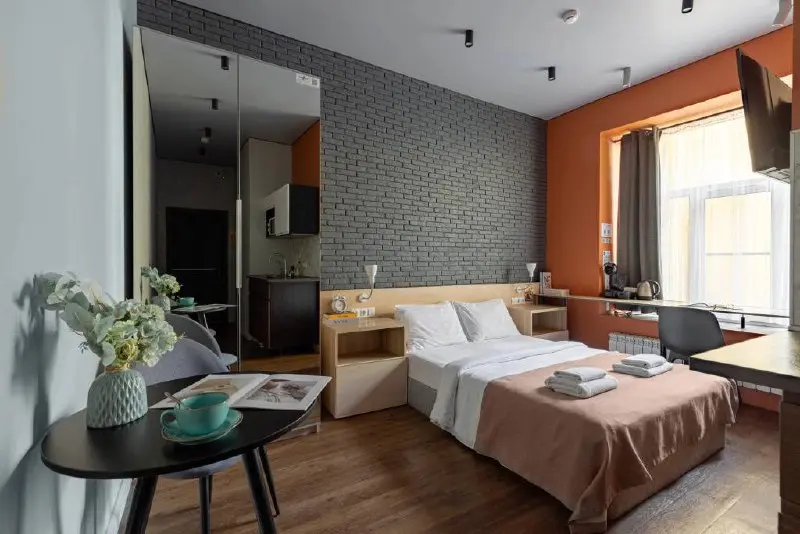 ЛЕТИМ В ПИТЕР НА БЕЛЫЕ НОЧИ