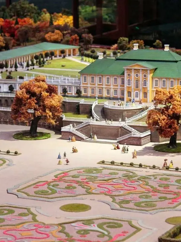 Последний шанс увидеть Петербург в миниатюре