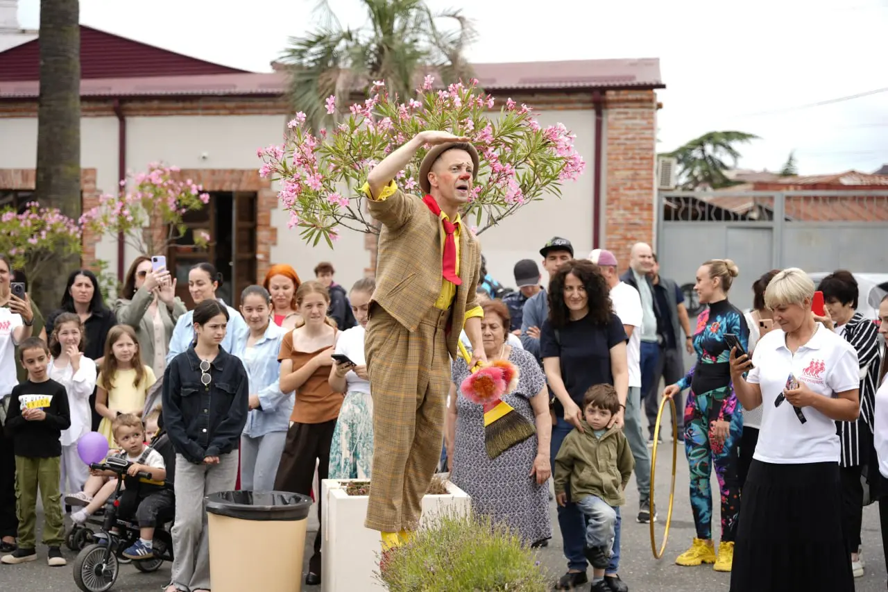 Созвездие смелых, засияло на дне города Сухума