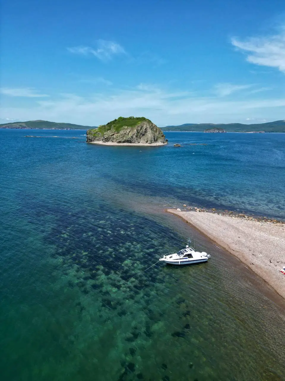 Релакс на диком острове — купание, пляжный отдых и морские деликатесы