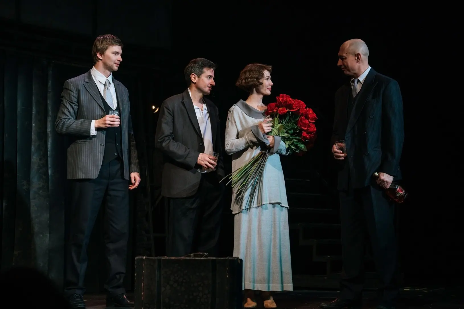 ТРИ ТОВАРИЩА