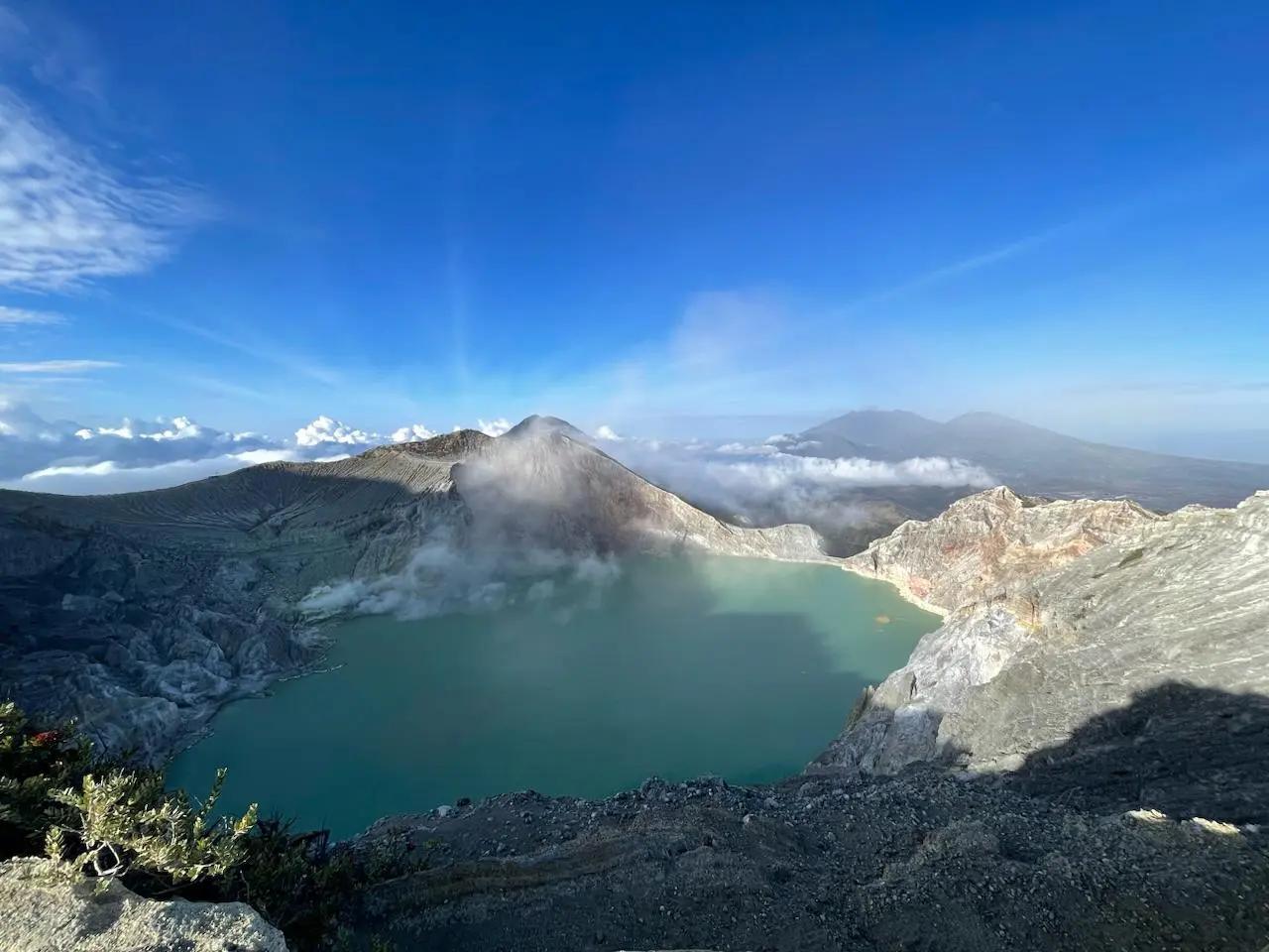 Поездка на вулкан Иджен