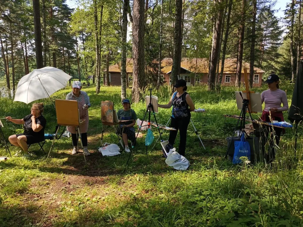 Пленэр на Академичке под руководством Ириной Владимировной Рыбаковой