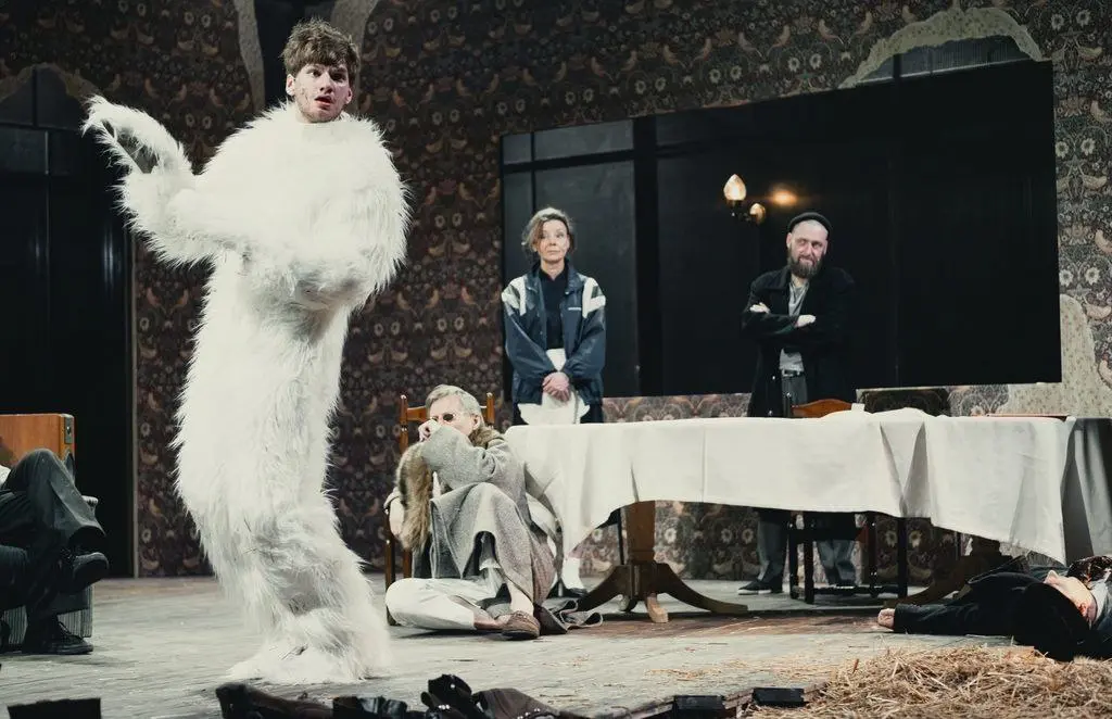 Спектакль «Собачье сердце» по повести Михаила Булгакова в кинотеатрах