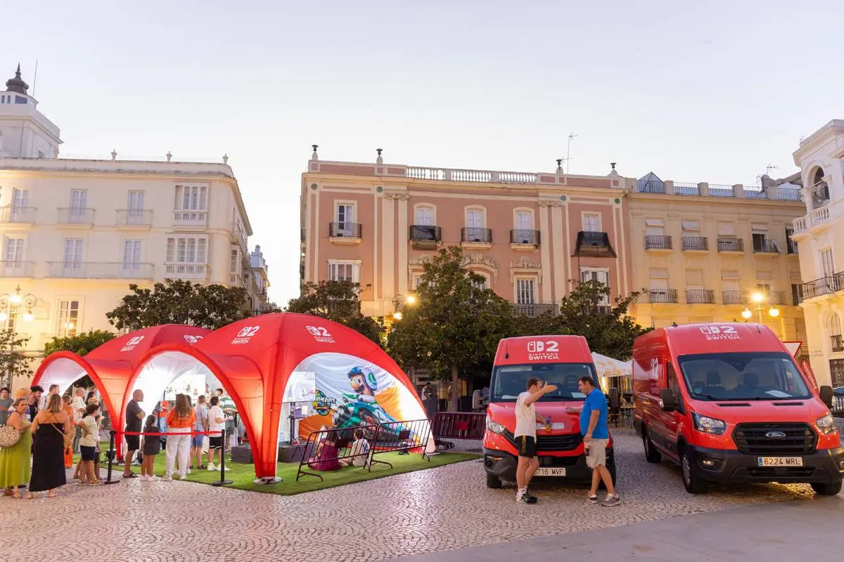 Тур Nintendo Switch 2: Добирается до Валенсии, поиграй бесплатно на пляже!