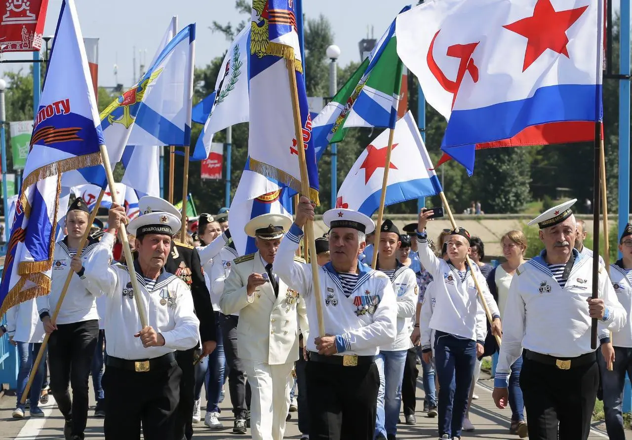 День Военно-морского флота России в Иркутске 27 июля