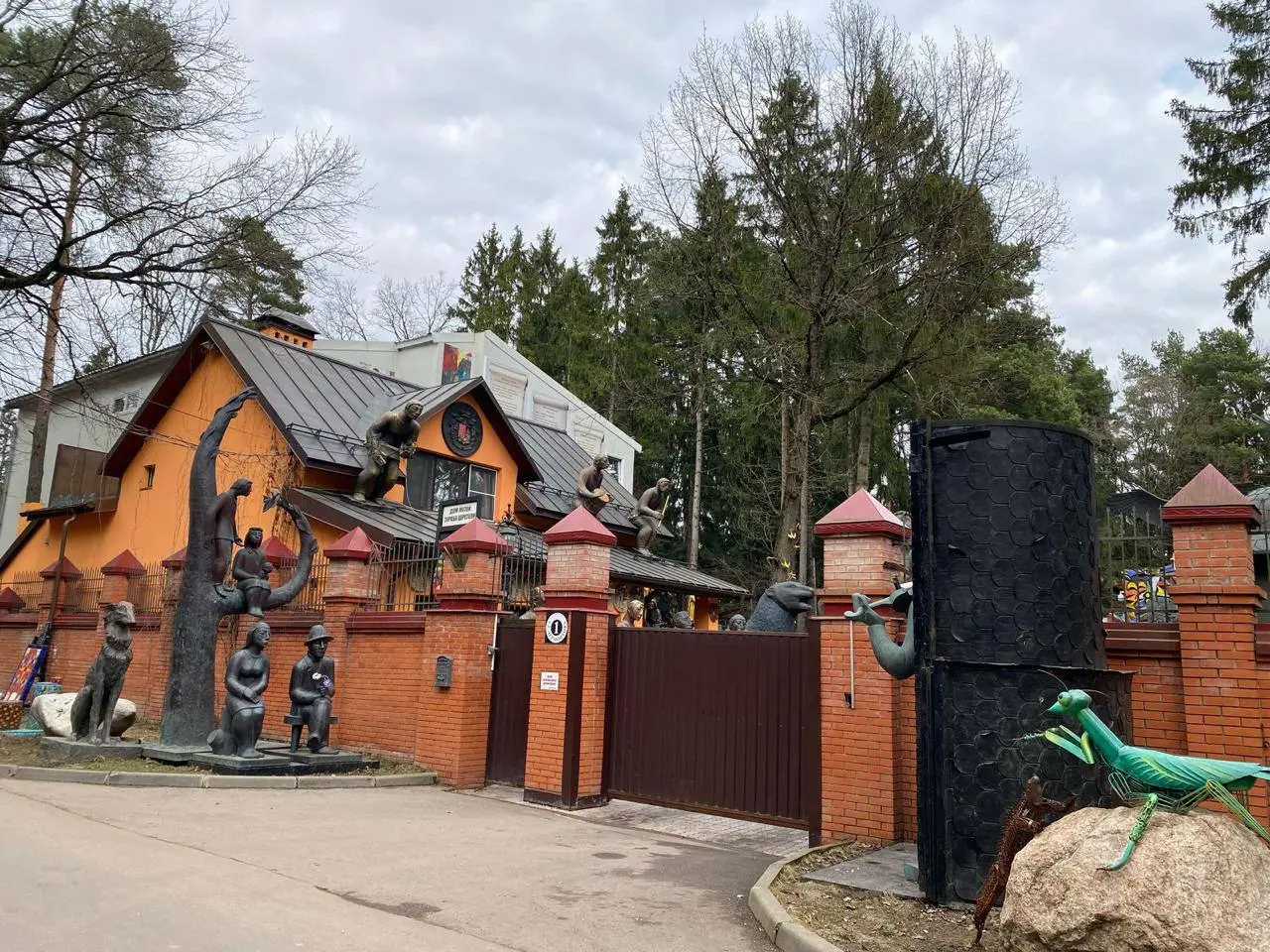 Экскурсия по Переделкино: литература, история и легенды