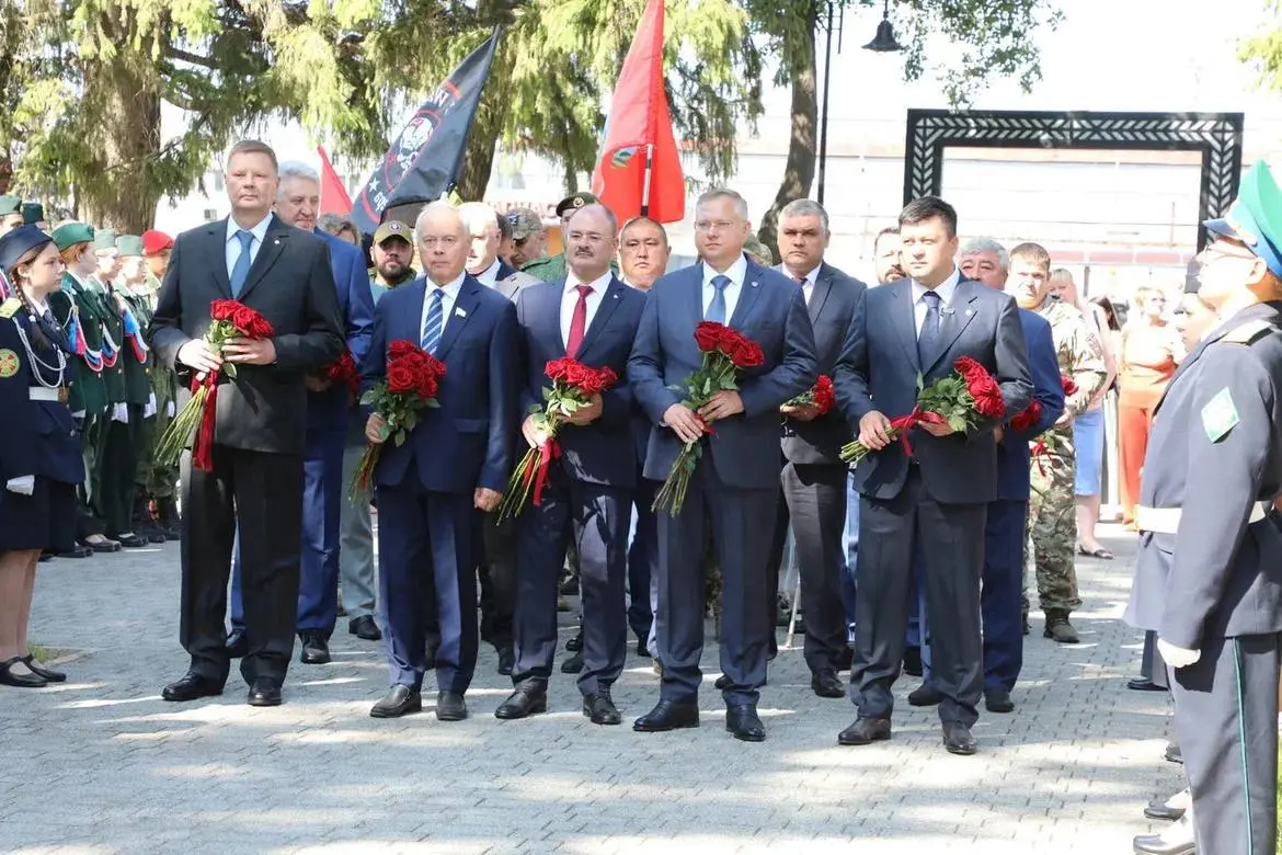 Ратмир Мавлиев: «К 80-летию Великой Победы и 100-летию ОДК-УМПО обновили Сквер имени Николая Гастелло