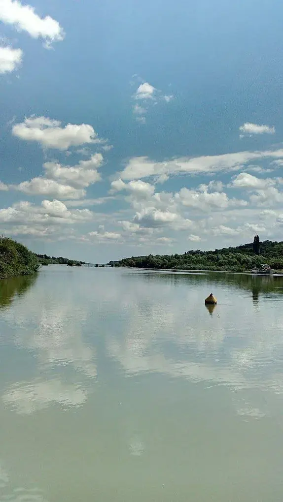 Речной тур Дунай-Тиса с купанием на пляже и винарией