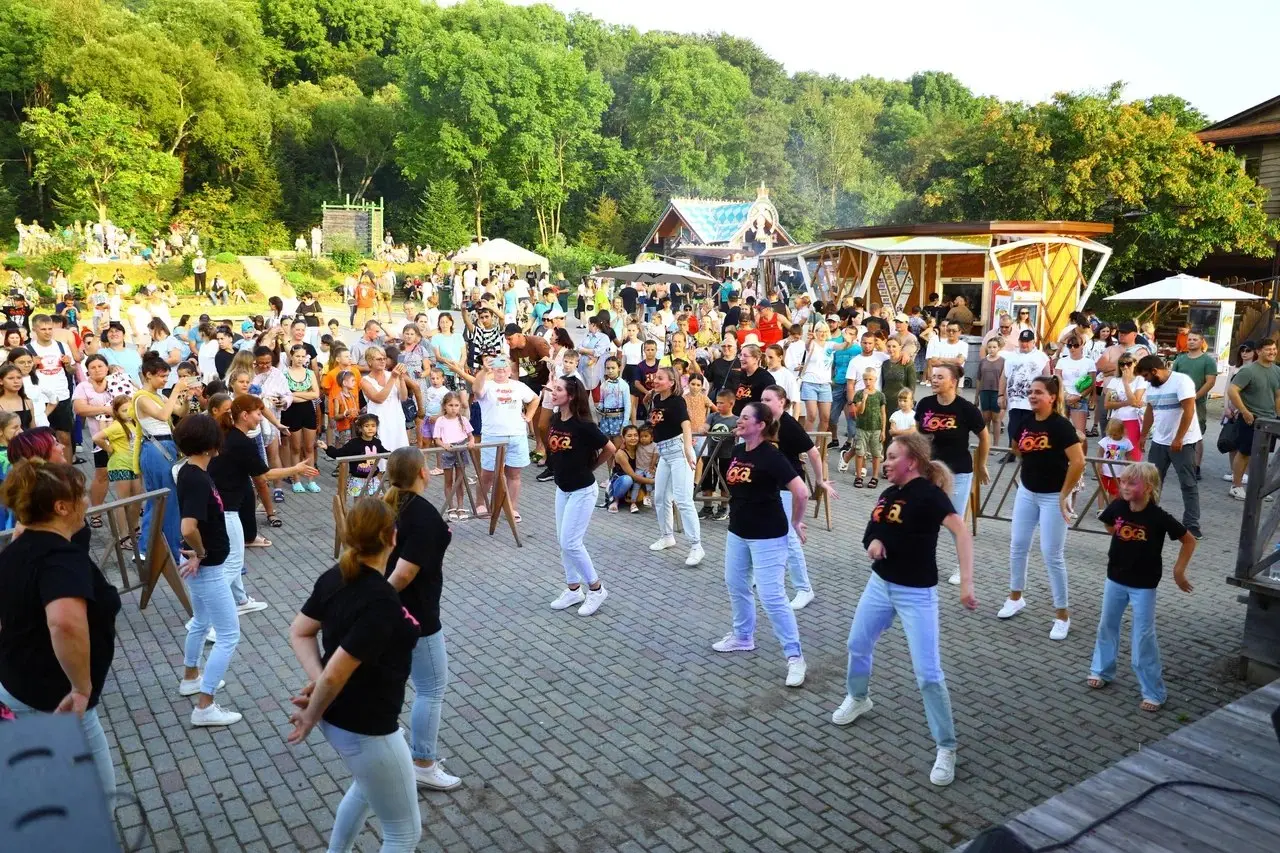 Семейный праздник “Будет жарко” в парке “Штыковские пруды”