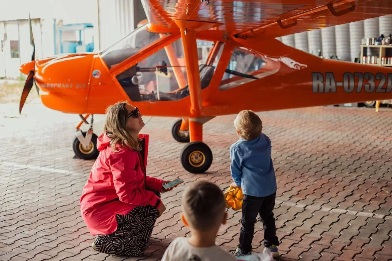 Экскурсия «Первым делом самолеты»
