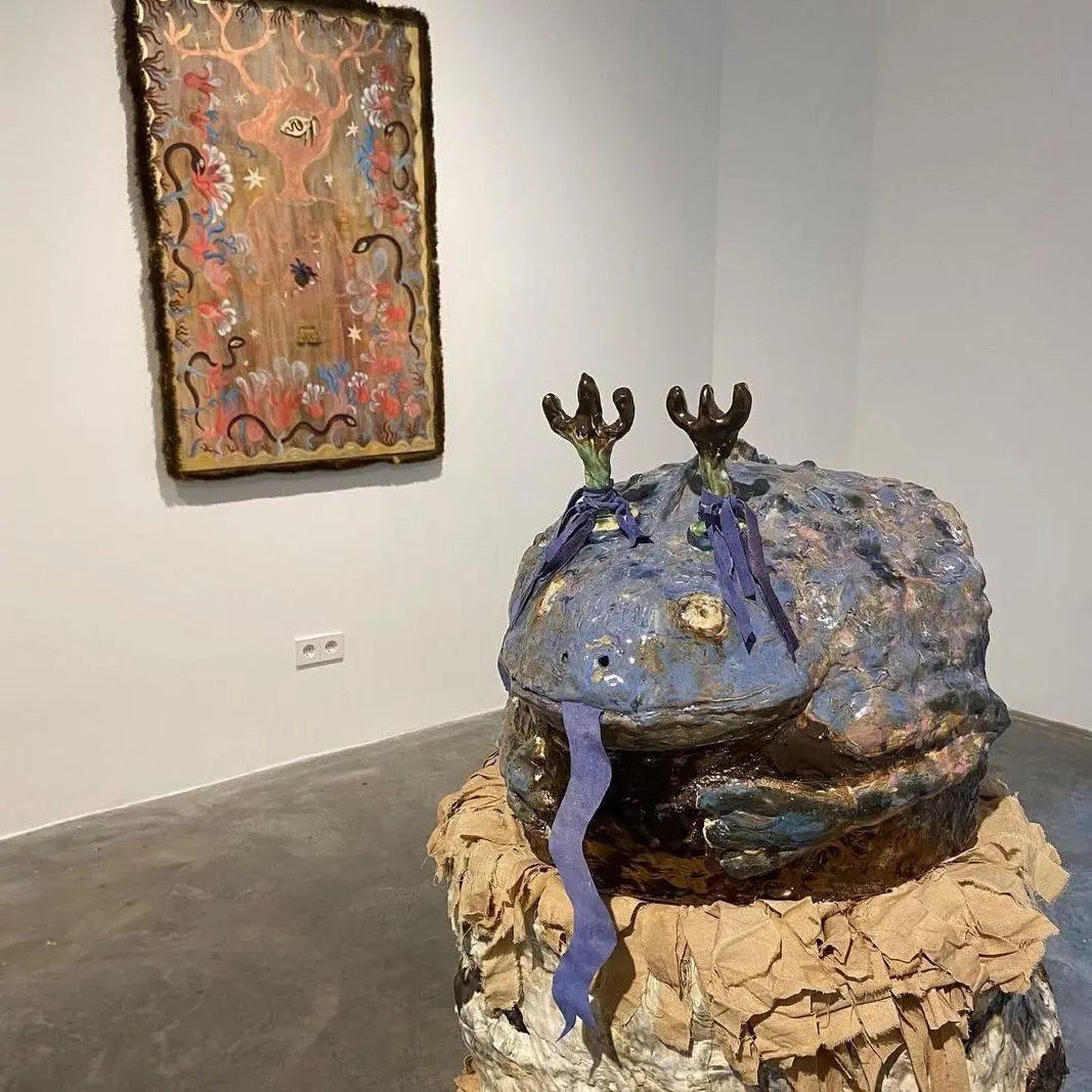 Выставка «Если нашел перо» в MYTH Gallery
