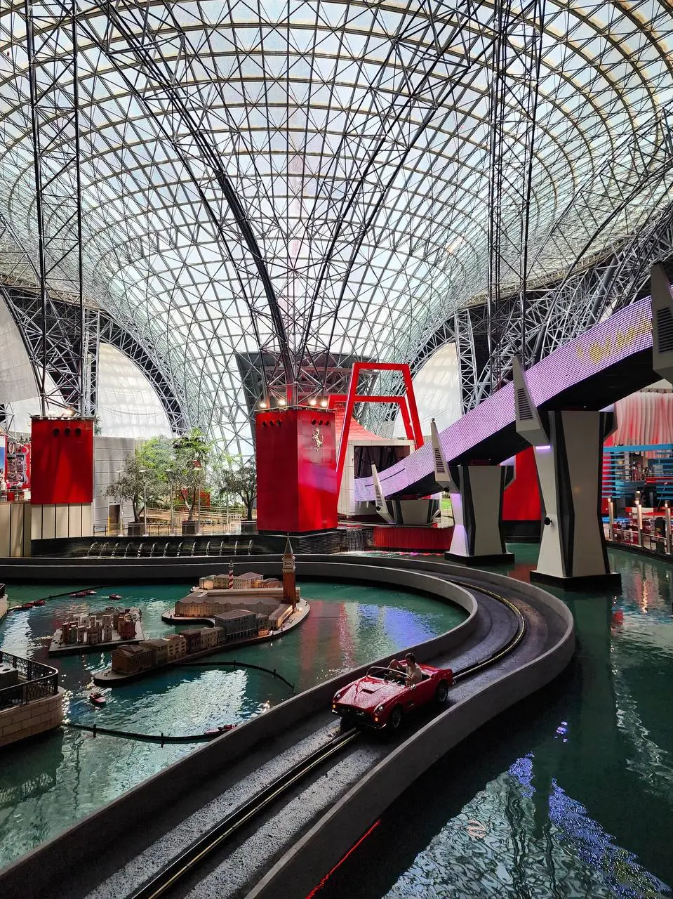 Ladies Run в Ferrari World