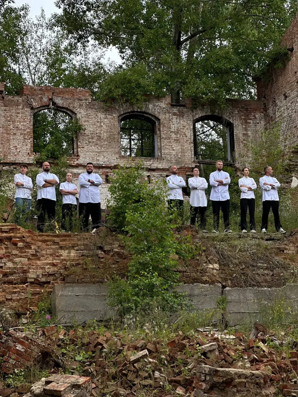 Выбрались с шефами на заброшку, поснимать контент для одного интересного мероприятия