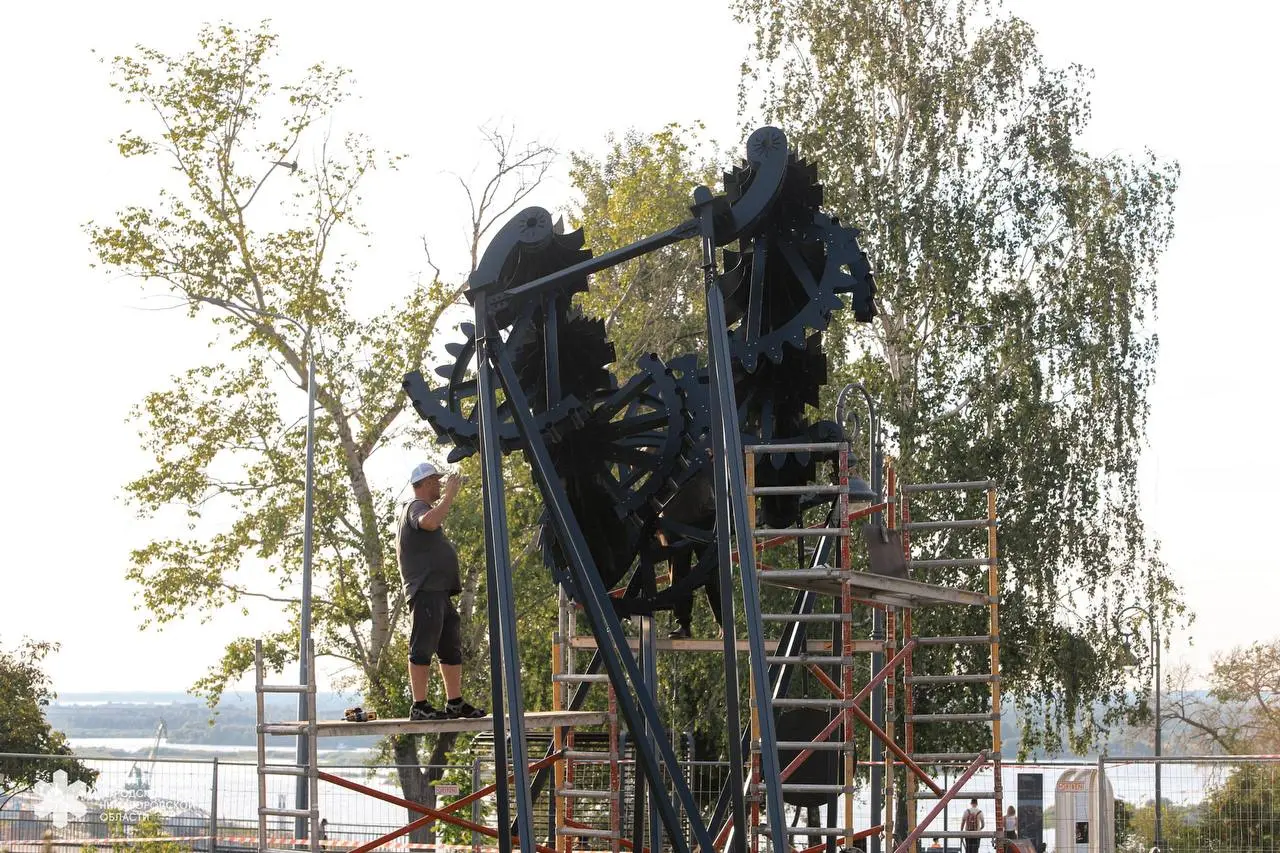 Премьера скульптуры, посвященной Ивану Кулибину в Нижнем Новгороде