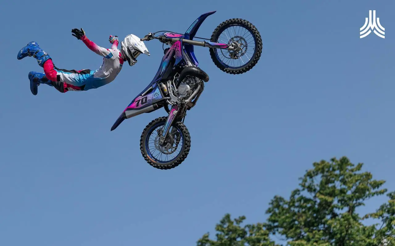 Воркаут-зона снова в строю