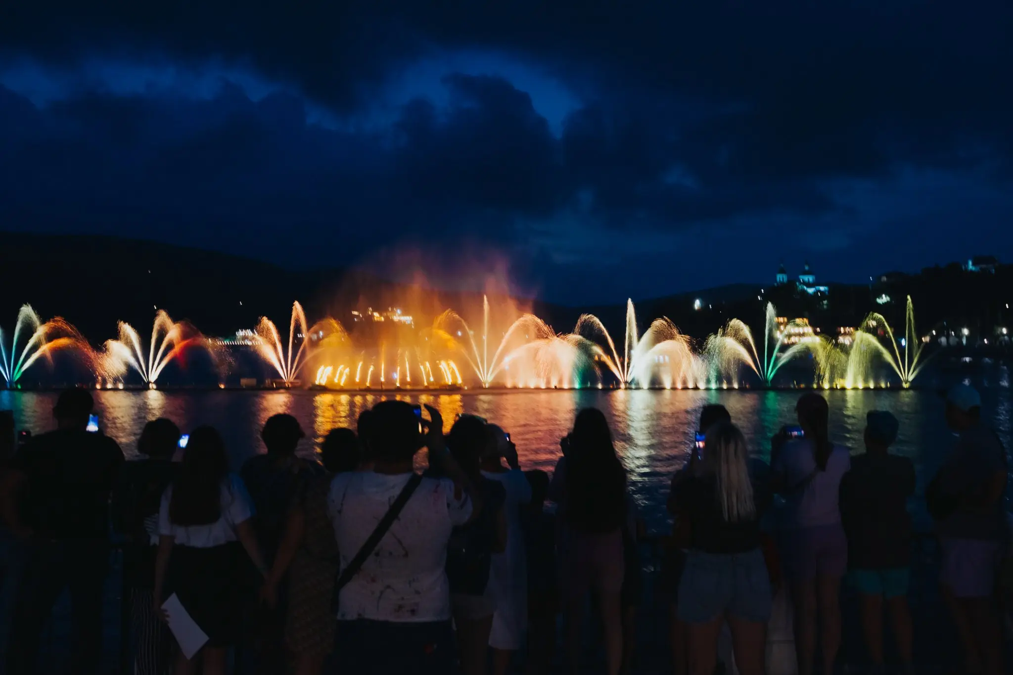 Шоу фонтанов в Абрау-Дюрсо