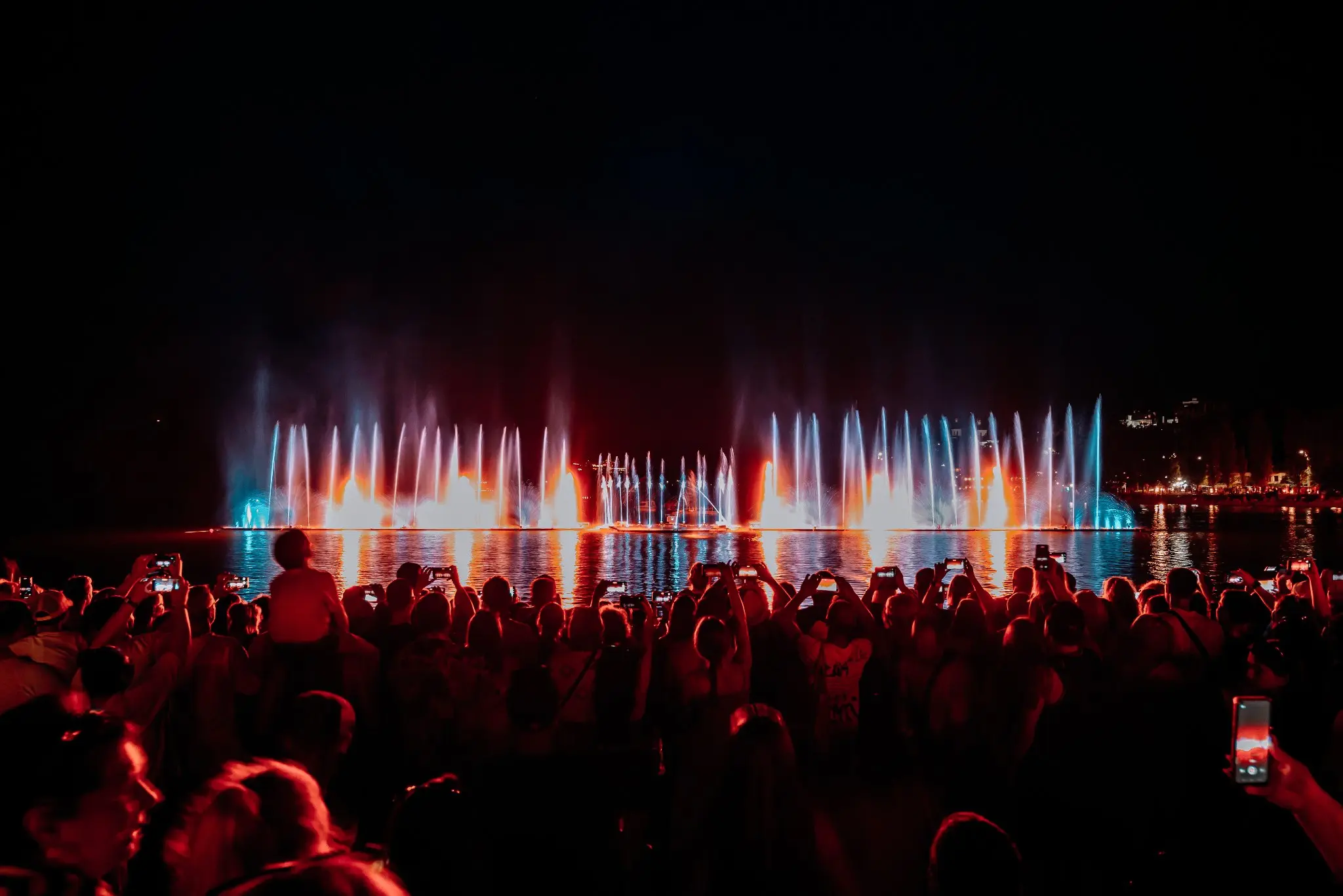 Шоу фонтанов в Абрау-Дюрсо