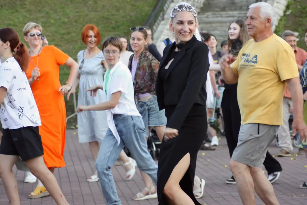 Молодёжный вечер парных танцев «Чай, кофе, потанцуем»