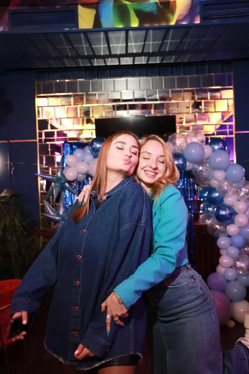 БИЗНЕС-ВЕЧЕРИНКА В МОСКВЕ “JEANS PARTY”