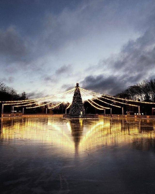 Каток в ЦПКиО им. С.М. Кирова