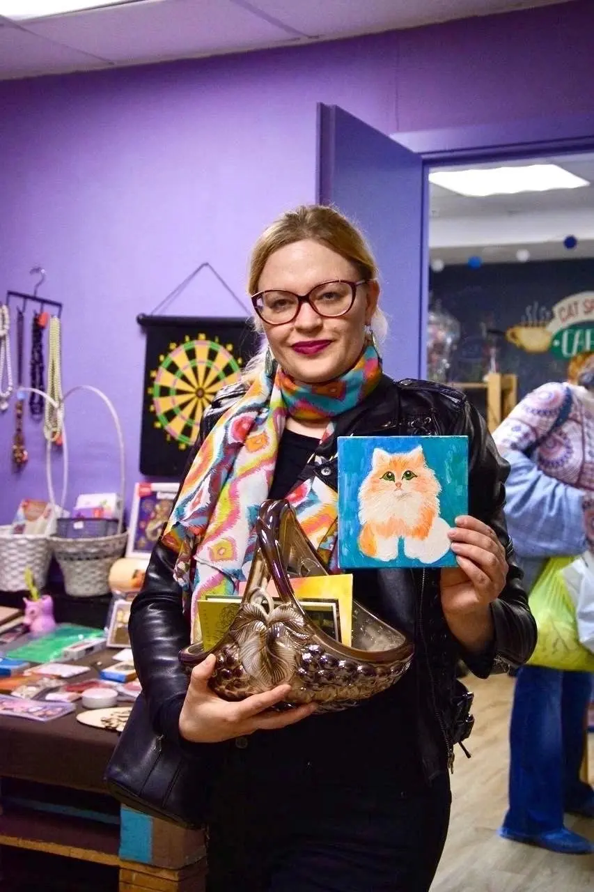Гаражная распродажа в Cat Space